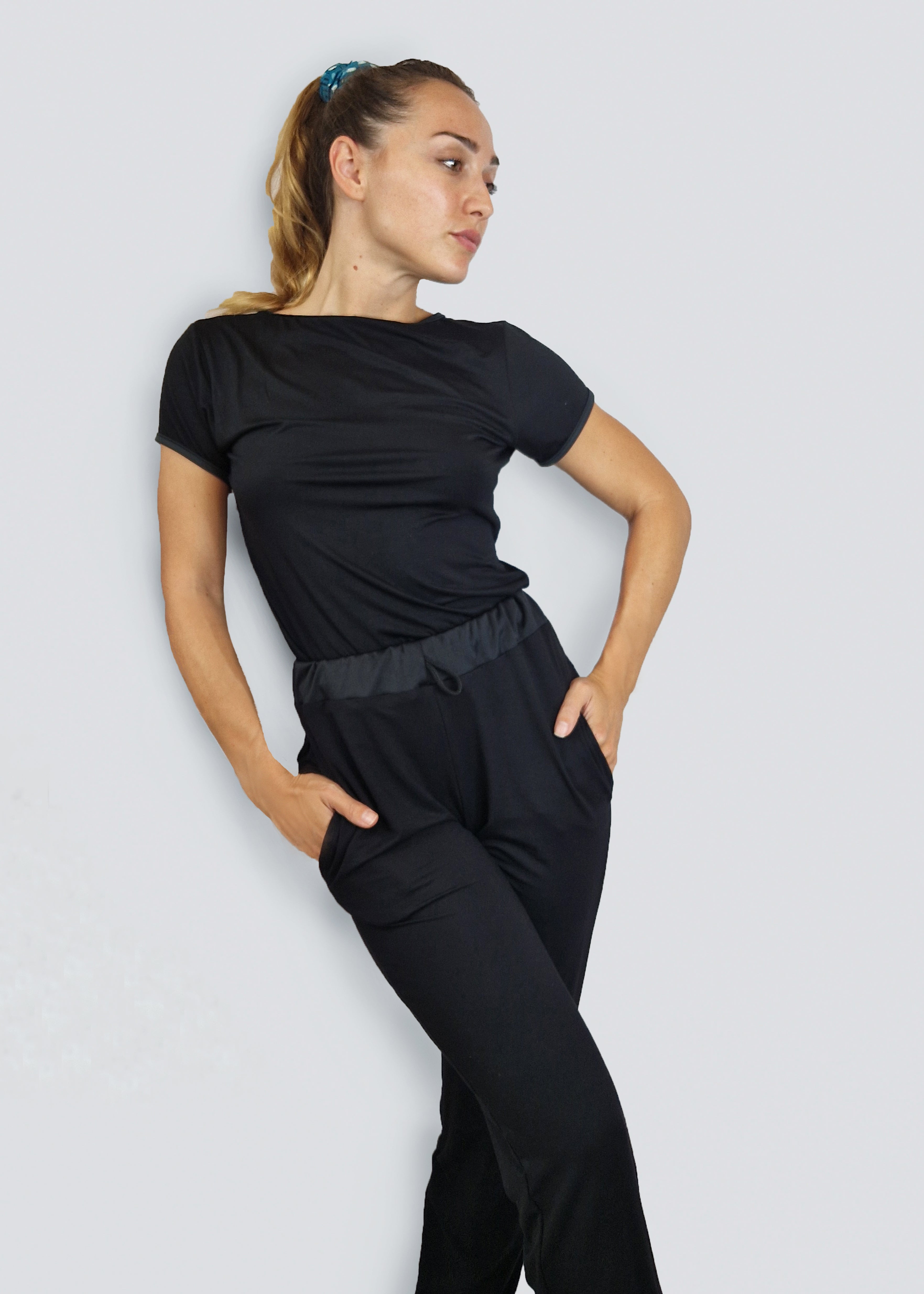 Dora Joggers - Black Abyss